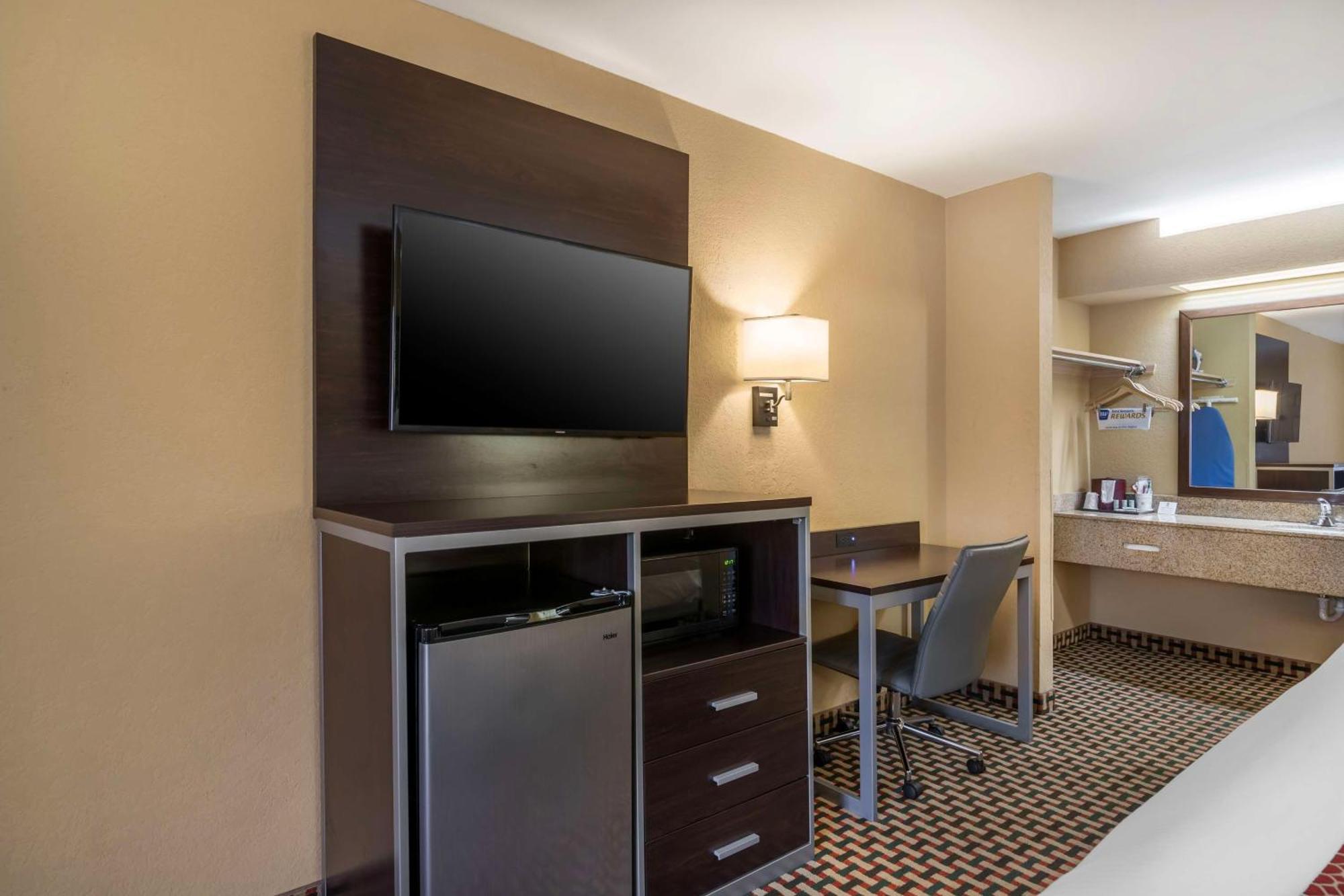 Best Western Bradford Inn Swainsboro Екстериор снимка