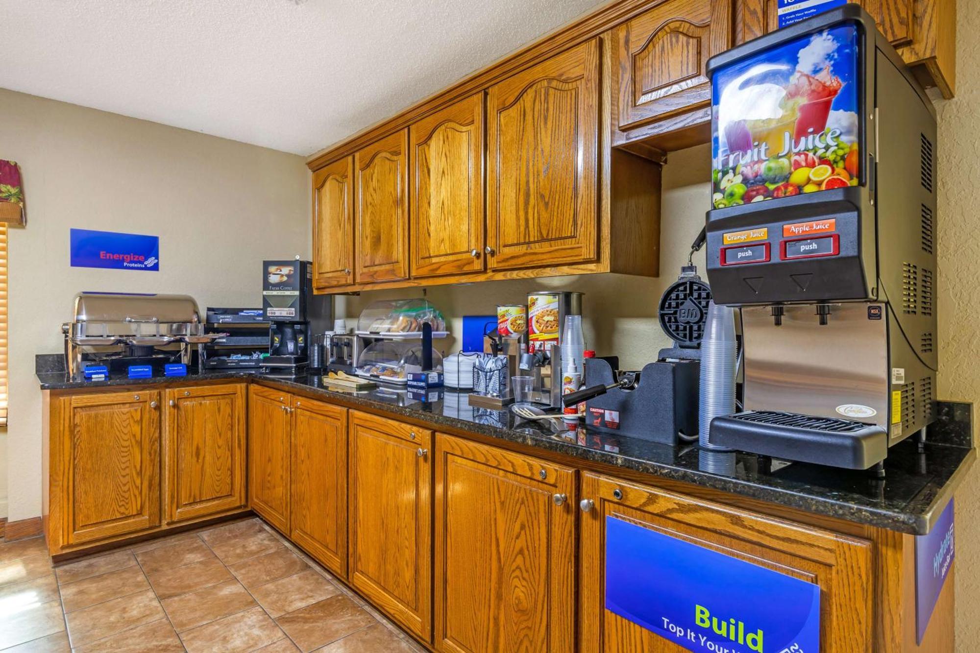Best Western Bradford Inn Swainsboro Екстериор снимка