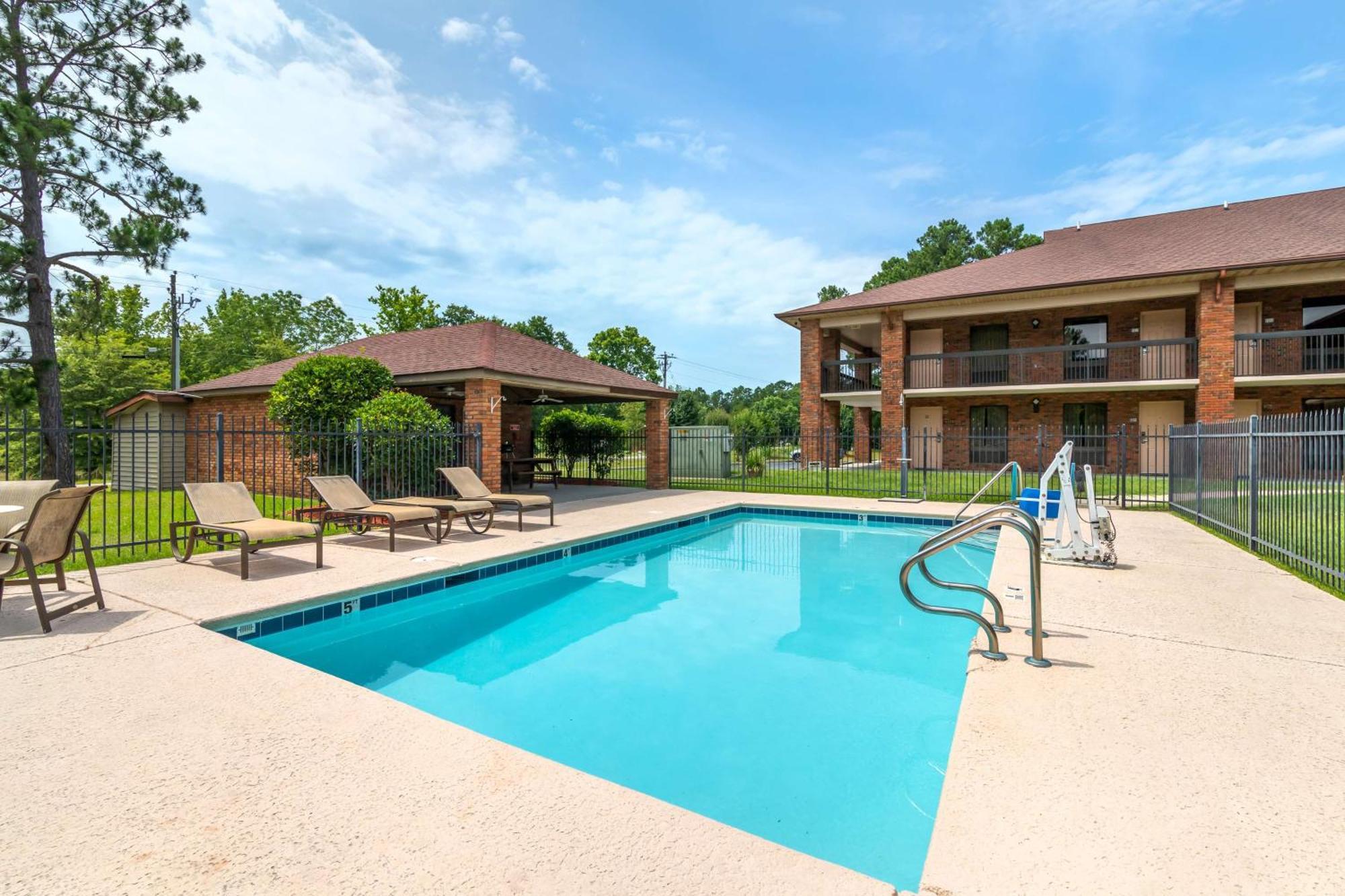 Best Western Bradford Inn Swainsboro Екстериор снимка